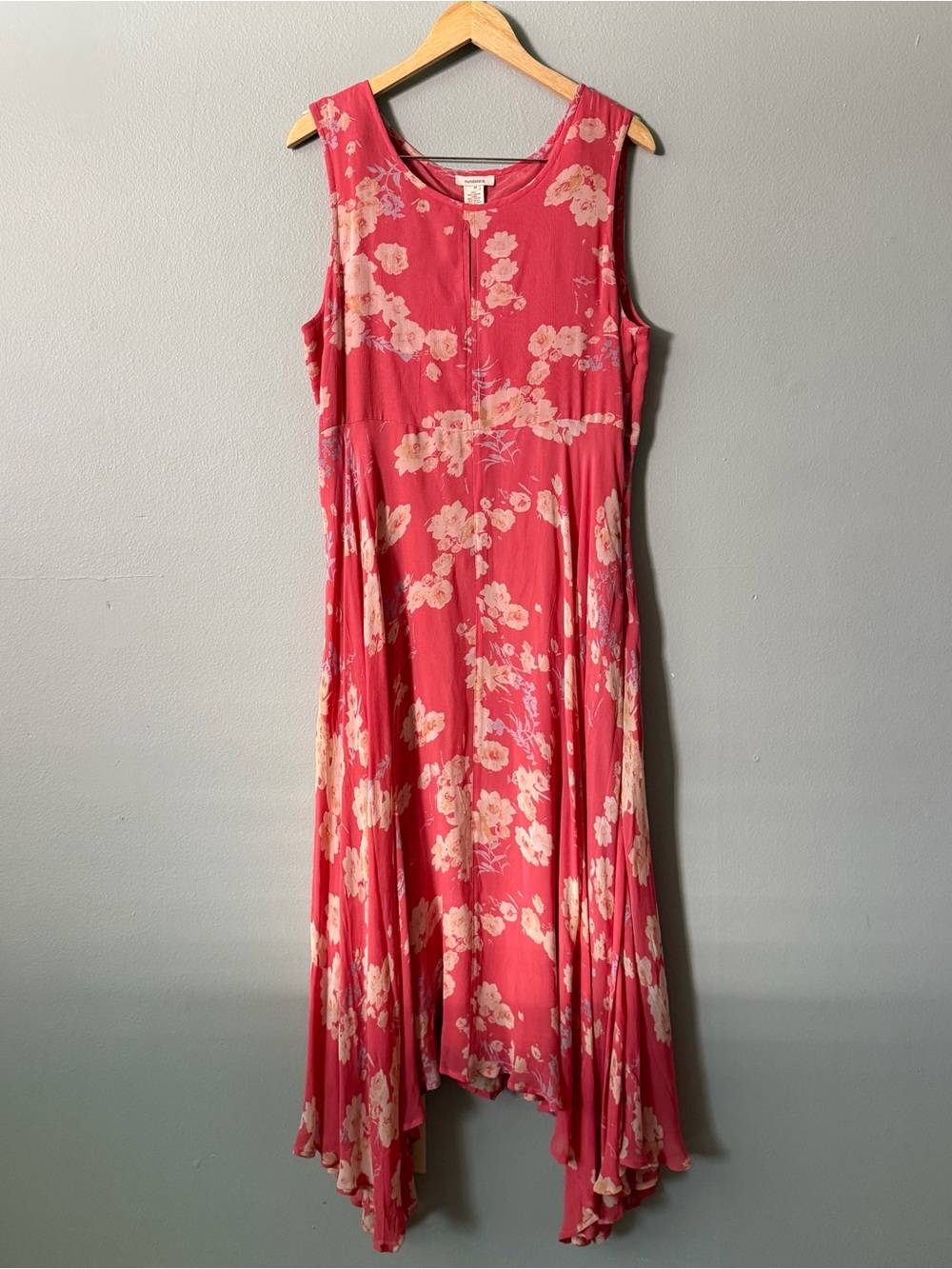Sundance Pink Floral Handkerchief Hem Maxi Dress Size 16 - Picture 2 of 8
